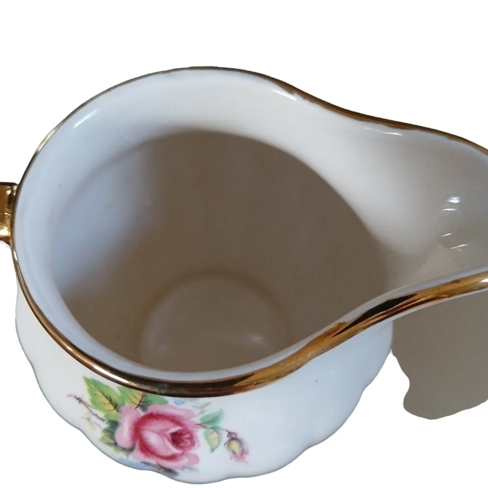 Vintage Sadler Creamer Flowers in Basket Ribbed, Gold Trim Grapes and Roses